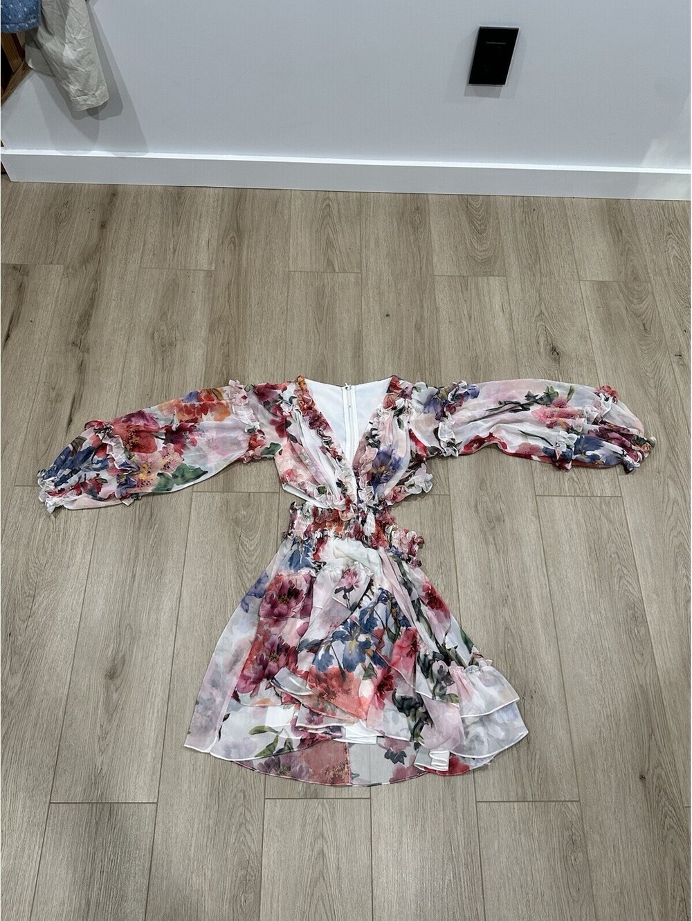 NWT PatBO Floral Cut-Out Mini Dress Womens Size 4 Bra 36
